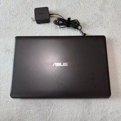 ノートパソコン　ASUS