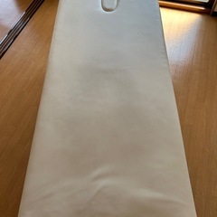 施術ベッド（有孔）　白の画像