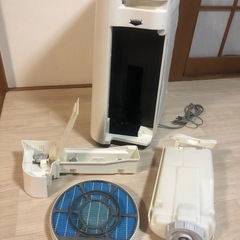 シャープSHARP★KC-E70-W★[高濃度プラズマクラスター7000 加湿空気清浄機&新品使い捨てプレフィルター FZ-PF80K1付の画像