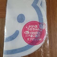 使い捨てエプロン約２０枚&使い捨て防水シーツの画像