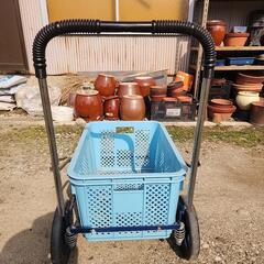 ラクラク台車　シルバーカー　荷車　押し車

の画像