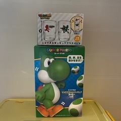 スーパーマリオ　ヨッシーフィギュア　グラス