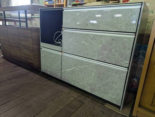 120カウンターGY色！！19800円で販売中！