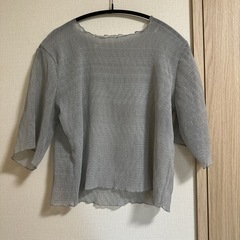 未着用！レディース 服 シアートップ