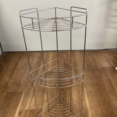 三角コーナー（3段）　【町田市再生家具】　0417