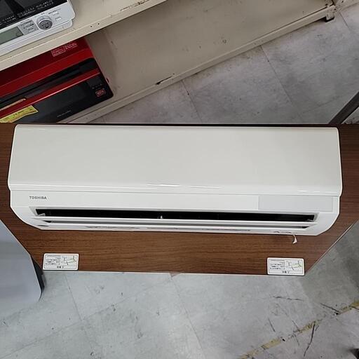 引き取限定TOSHIBA 2.2kW 6畳 ルームエアコン RAS-G221M TOSHIBA☆2011年製 お掃除機能付きエアコン☆動作確認済み☆2機あります！