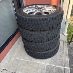 スタッドレスタイヤアルミホイール4本セットの画像