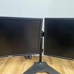 DELL・デルモニター×2台30ター×2台30インチゲーミングモニター