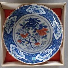 花柄の皿☆新品未使用☆窯元は画像にて☆！