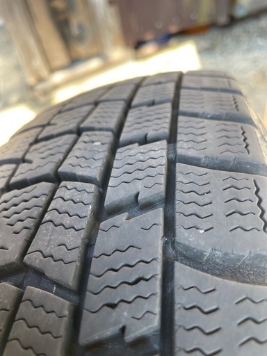 軽のスタッドレスタイヤ155/65/R14一部難有り