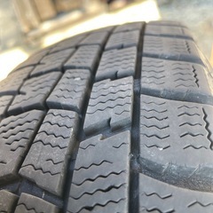 軽のスタッドレスタイヤ155/65/R14一部難有りの画像
