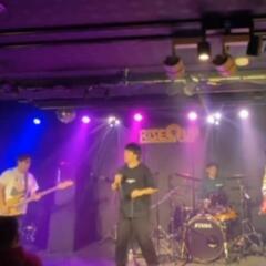 Red Hot Chili Peppersコピーバンド
