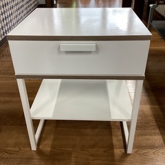 ベッドサイドテーブル【町田市再生家具】250191