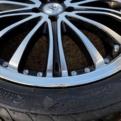 ロクサーニ 225/40zr/18 タイヤホイール付き (イソ) 会津豊川の ロクサーニ 225/40zr/18 タイヤホイール付き (イソ) 会津豊川の