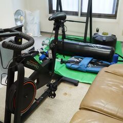 サイクリングマシーン・トレーニング器具の画像