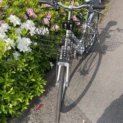 リサイクルショップどりーむ天保山店　No193 自転車　シティサイクル　２７インチ　ギア切替付き　鍵付き　LEDオートライト付き　状態綺麗です🎵　乗りやすいフラットハンドルタイプ🎵の画像