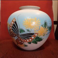 昭和レトロ　花瓶　花器　蝶に菊