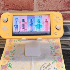 Nintendo Switch rite yellowの画像