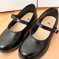 【17.0】ハルタ　革靴　ストラップ　黒