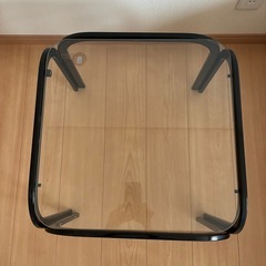 (中古品)正方形ガラステーブル　コンパクトサイズ(48cm 高さ36cm)　の画像