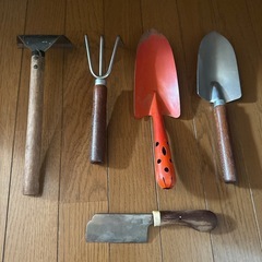 草刈り鎌　手打ち鎌　菜園　農具　家庭菜園　熊手　手持ちスコップ　ナタ　金若葉　の画像