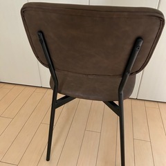 ほぼ未使用　椅子　レザー風の画像