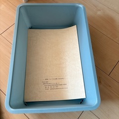 【無料】ダイソー スクエア収納ケース 4L（フタ付き）の画像