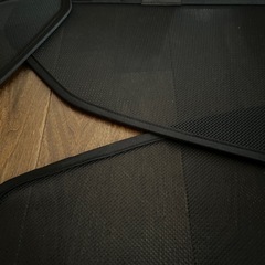 C-HRの商品を全てセットでご購入いただけるなら格安にしますよ‼️C-HR専用　前席後席　メッシュカーテン　の画像