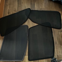 C-HRの商品を全てセットでご購入いただけるなら格安にしますよ‼️C-HR専用　前席後席　メッシュカーテン　の画像