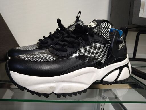 スニーカーも有ります‼️【D464】スニーカー マイケルコース 44F3DRFS1D  27㎝