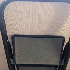 ワンコイン！折り畳み2段ハシゴの画像