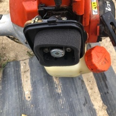 草刈機　共立と丸山、二台　エンジン掛かりました。修理出来る方で。の画像