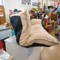 リクライニングソファ ゆったりくつろげる！ベージュ色 シミ汚れあります。 【浜村鹿野温泉ICから3分 買取本舗、 宮本リサイクル 営業時間9～19時 定休日水曜のみ←連絡できませんm(_ _)m】の画像