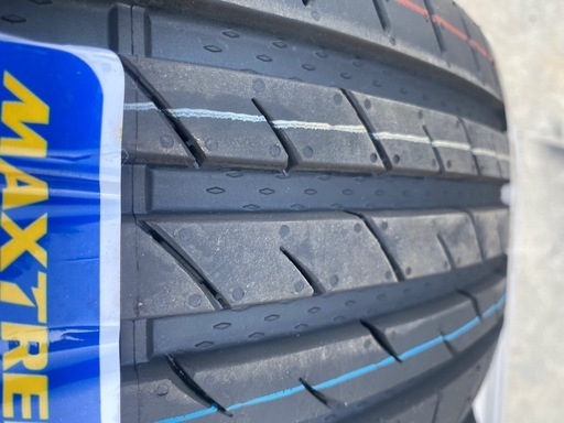 ヴォクシー  70 ステップワゴン　ノア等　16インチ　新品　
タイヤ　２本　205/60R16 MAXIMUS M2