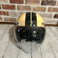 ヘルメットベージュ黒