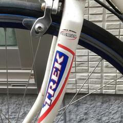 TREkロードレースタイプの自転車の画像