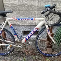 TREkロードレースタイプの自転車