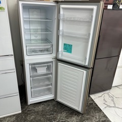 2022年製✨218L冷蔵庫🌸冷凍室は引き出し式で便利です♪の画像