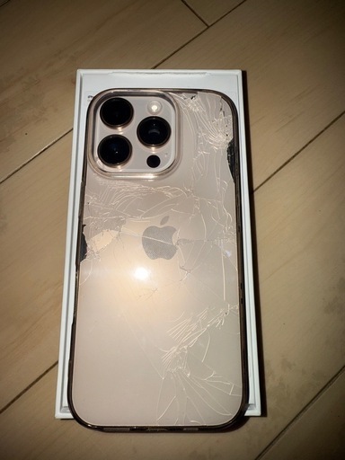 iPhone16proジャンク本体のみ (hatakazuki) 今里のau《iPhone