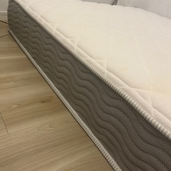 中古　ニトリ セミダブルマットレスの画像