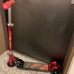 カーズ　キックボード