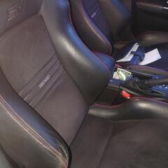 300台限定  スバル インプレッサSTI

2.0 WRX tS タイプRA NBRチャレンジパッケージ
RECARO 
4WD 交換可能の画像