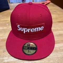 supremeキャップ赤 (jjj) 赤嶺の小物《帽子》の中古・古着