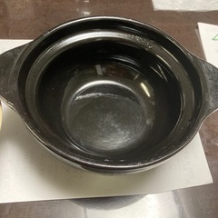 土鍋　白黒の画像