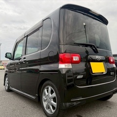 最上級グレード‼️フル装備お買い得車☆月々9千円〜分割可❗️車検2年付き！【名義変更代込み】広い車内！大人気‼️ダイハツ タント☆HDDナビ付き☆走行中DVD見れます☆ETC付き☆便利なバックカメラ付き☆純正アルミ☆事故修復歴無し☆電動スライドドア☆ドライブレコーダー☆そのまま乗って帰れます！の画像