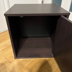 扉付きカラーボックスの画像