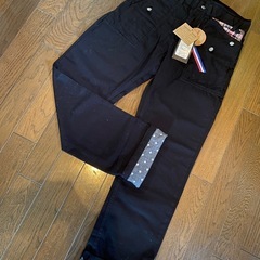 新品未使用タグ付レディースデニムパンツブラックジーンズデニムストレート切り替えしチェック☆ドット柄の画像