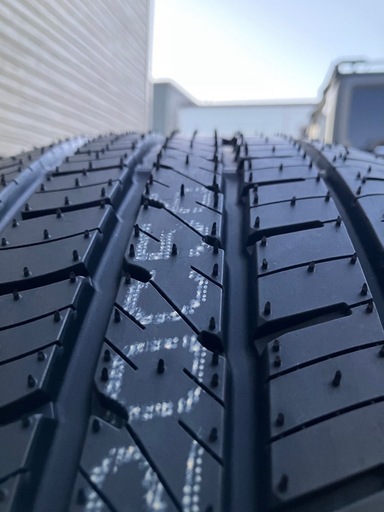 車のパーツ DUNLOP GRANDTREK PT5  225/55R18