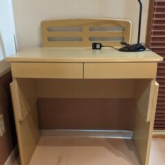 子ども用学習机４点の画像