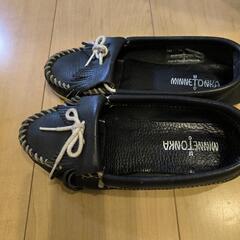 お値下げ！MINNETONKA   シューズ  2足セット23cmの画像